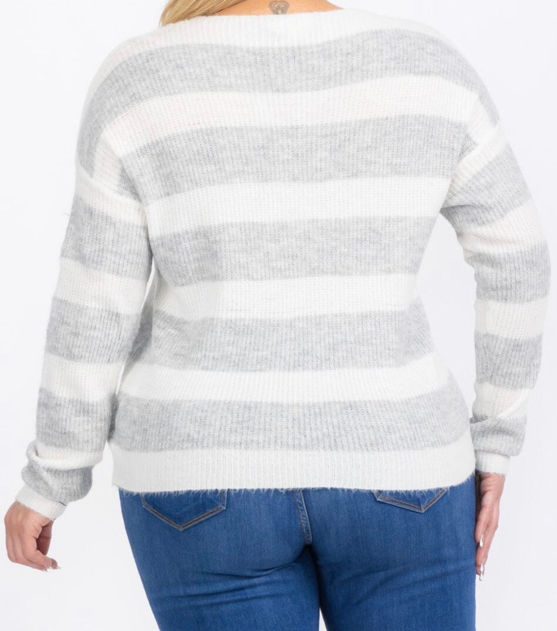 Long Sleeve Sweater (Plus Size)